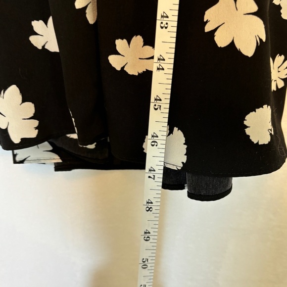 KARL LAGERFELD PARIS womens black white Floral-Print Crepe Dress midi size 6 - Picture 4 of 12